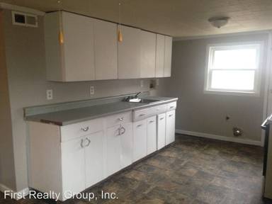 Main picture of 20 1/2 Hudson Ave