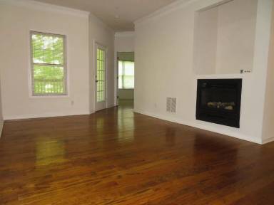 Main picture of 8846 Fairview Blf