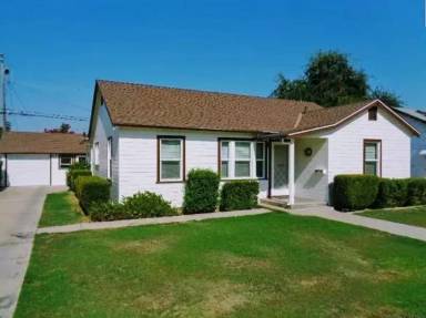 Main picture of 1059 S Rupert Ave
