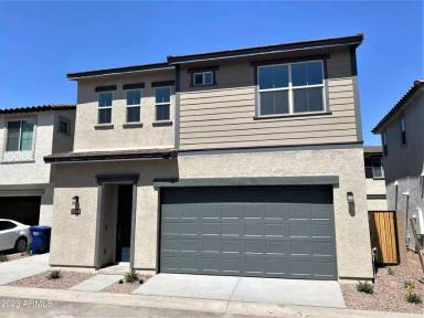 Main picture of 1323 W Bluejay Dr