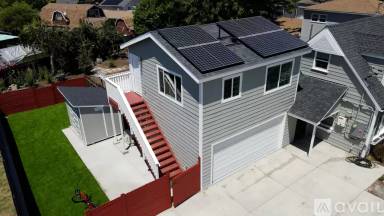 Main picture of 5566 Lake Park Way
