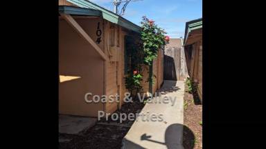 Main picture of 1022 West St