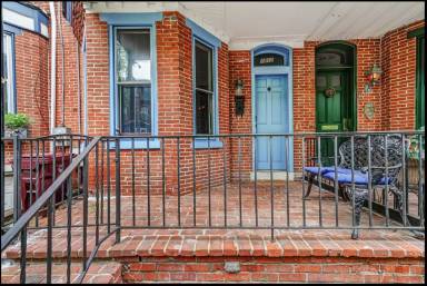 Main picture of 1012 N Monroe St