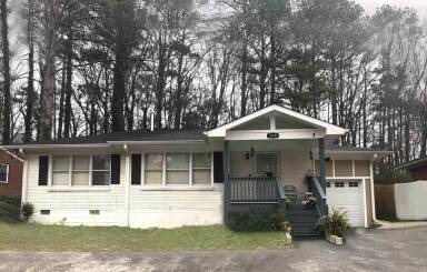 Main picture of 164 Fairburn Rd SW