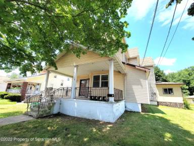 Main picture of 134 S Main St