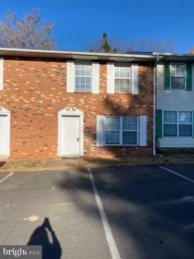 Main picture of 484 Lafayette Dr