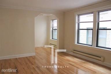 Main picture of Roscoe Apartments