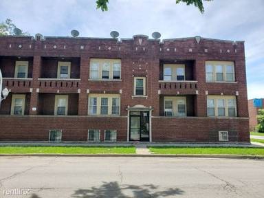 Main picture of 1655 W 61st St