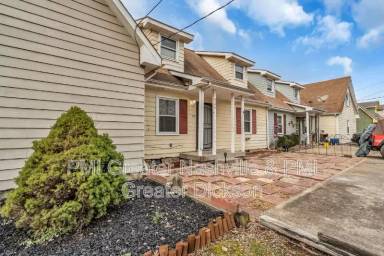 Main picture of 3153 E Lake Dr