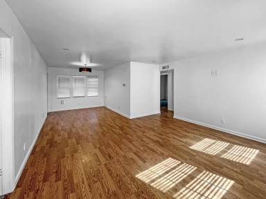 Main picture of 116 W Vega Dr