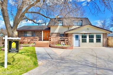 Main picture of 4451 E Peakview Ave