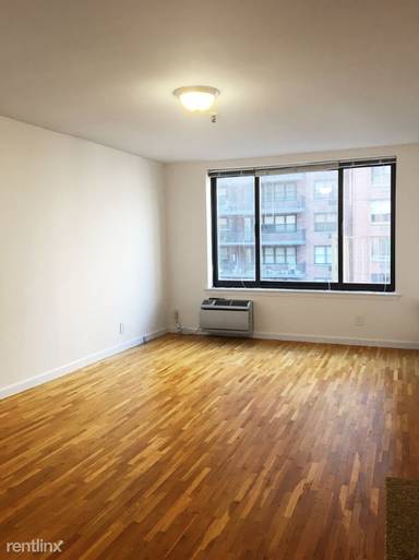 Main picture of 1570 1st Avenue Apartments