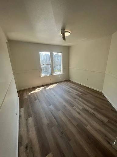 Main picture of 2602 6th Ave