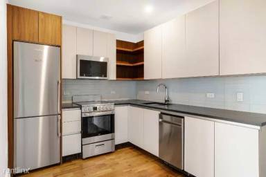 Main picture of 782 New York Ave