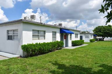 Main picture of 7920 NW 36th Ct