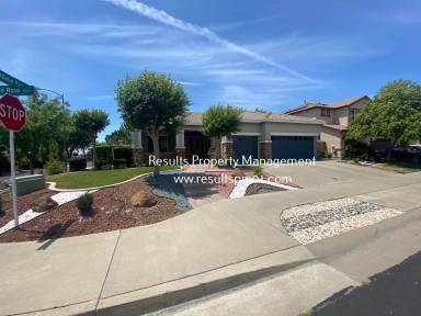 Main picture of 7501 Belle Rose Cir