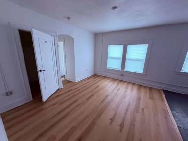 Main picture of 1384 W 83rd St