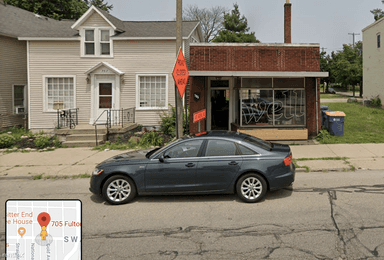 Main picture of 705 Fulton St W