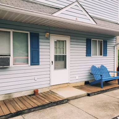Main picture of 121 Drury Ln