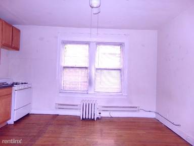 Main picture of 2129 N Dayton St