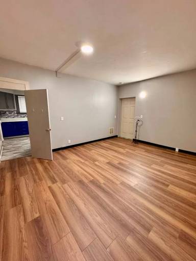 Main picture of 125 Cedarwood Ter