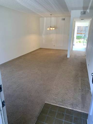 Main picture of 560 Latimer Cir