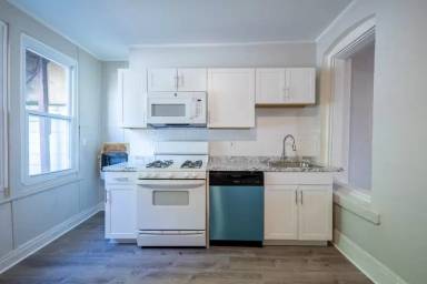 Main picture of 1210 5th Ave