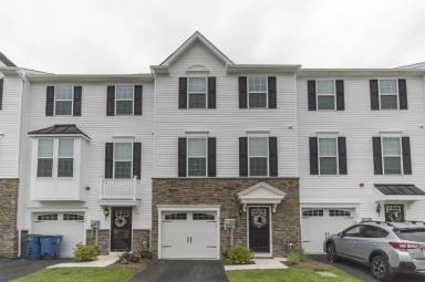 Main picture of 37 Twomey Ct