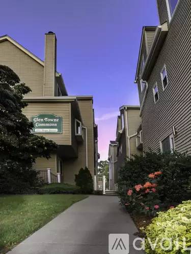 Main picture of 291 Hope St