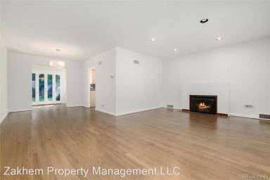 Main picture of 510 Glencoe St