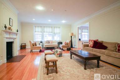 Main picture of 89 Pleasant St
