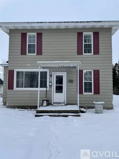 Main picture of 134 N Madison St