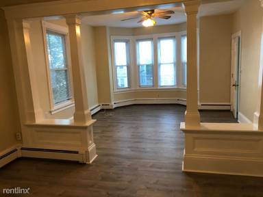 Main picture of 65 W Park Pl