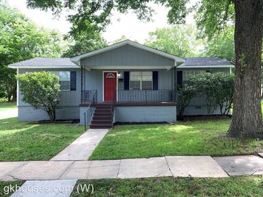 Main picture of 4201 Pulaski St