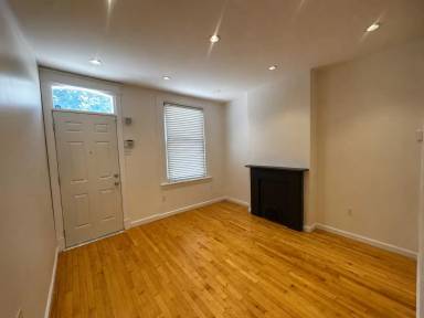 Main picture of 315 N Holly St