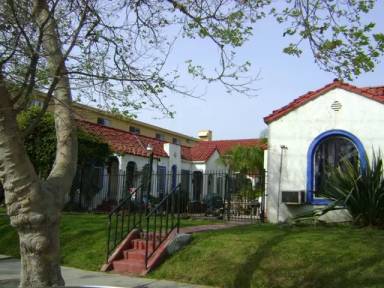 Main picture of 829 N Formosa Ave