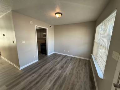 Main picture of 1227 W 29th St