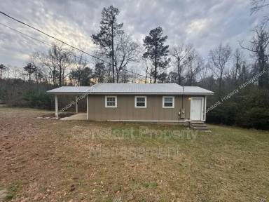 Main picture of 125 Garrison Rd
