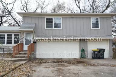 Main picture of 8146 Lowell Ave