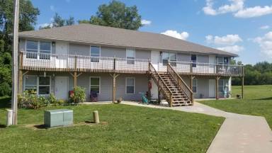 Main picture of 2002 S Harding St