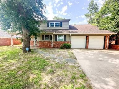 Main picture of 7216 NW 13th St