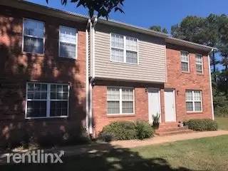 Main picture of Country Club Apartments