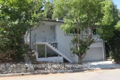 Main picture of 4584 Cleland Ave
