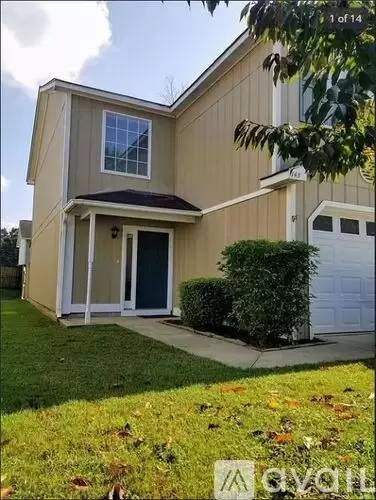 Main picture of 139 Commons Dr