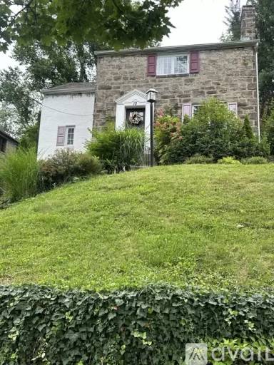 Main picture of 10 Allendale Pl