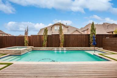 Main picture of 1614 Thoroughbred Ln
