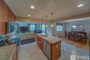 Main picture of 2404 Wendy Way Dr
