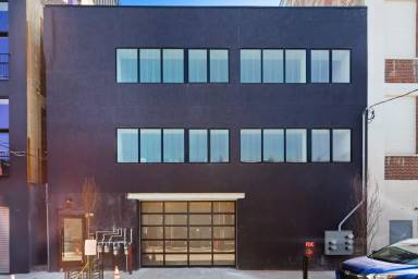 Main picture of 2109 S Iseminger St