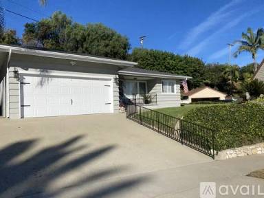 Main picture of 2139 W MacArthur St