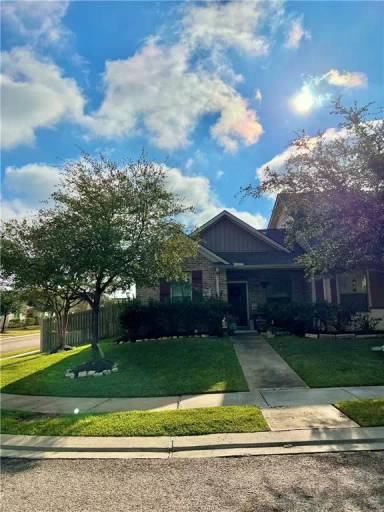 Main picture of 104 Kleine Ln